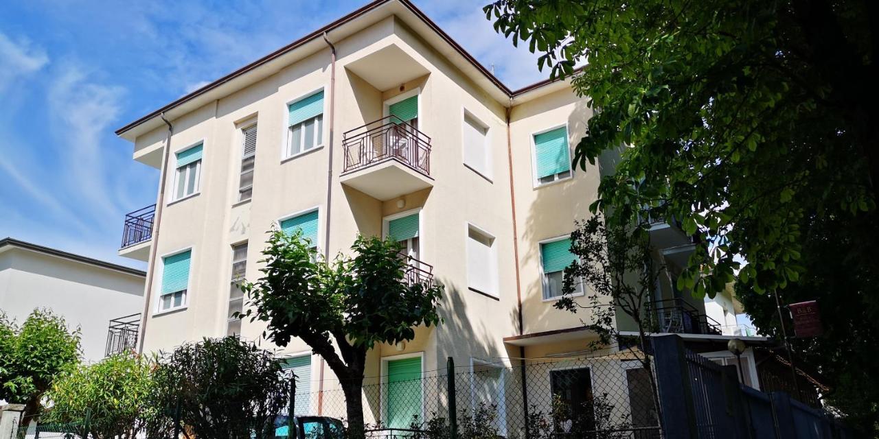 Villa Antonietta Rooms & Coffee Чезенатико Екстериор снимка