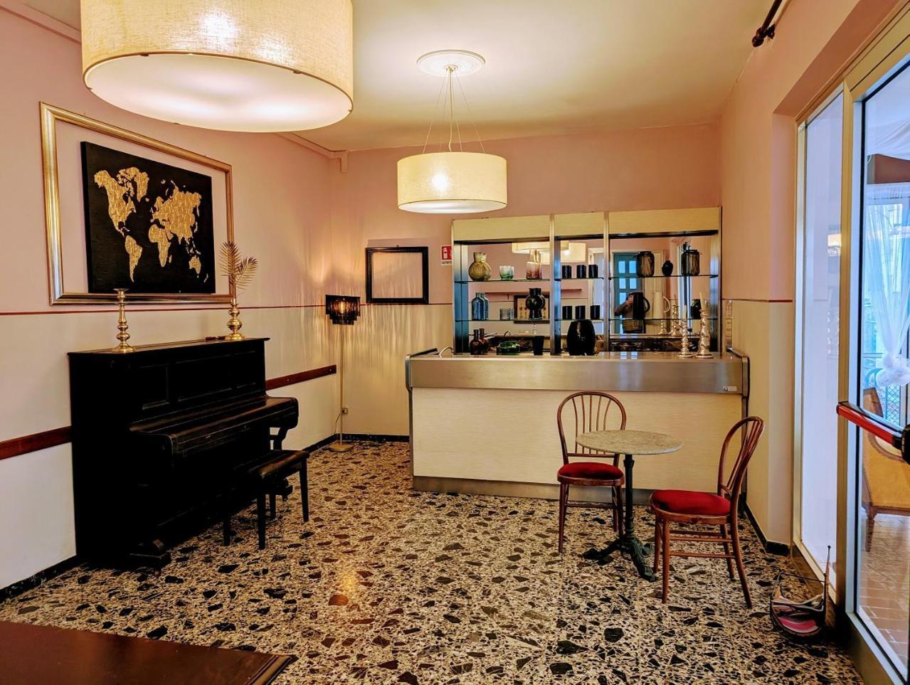 Villa Antonietta Rooms & Coffee Чезенатико Екстериор снимка