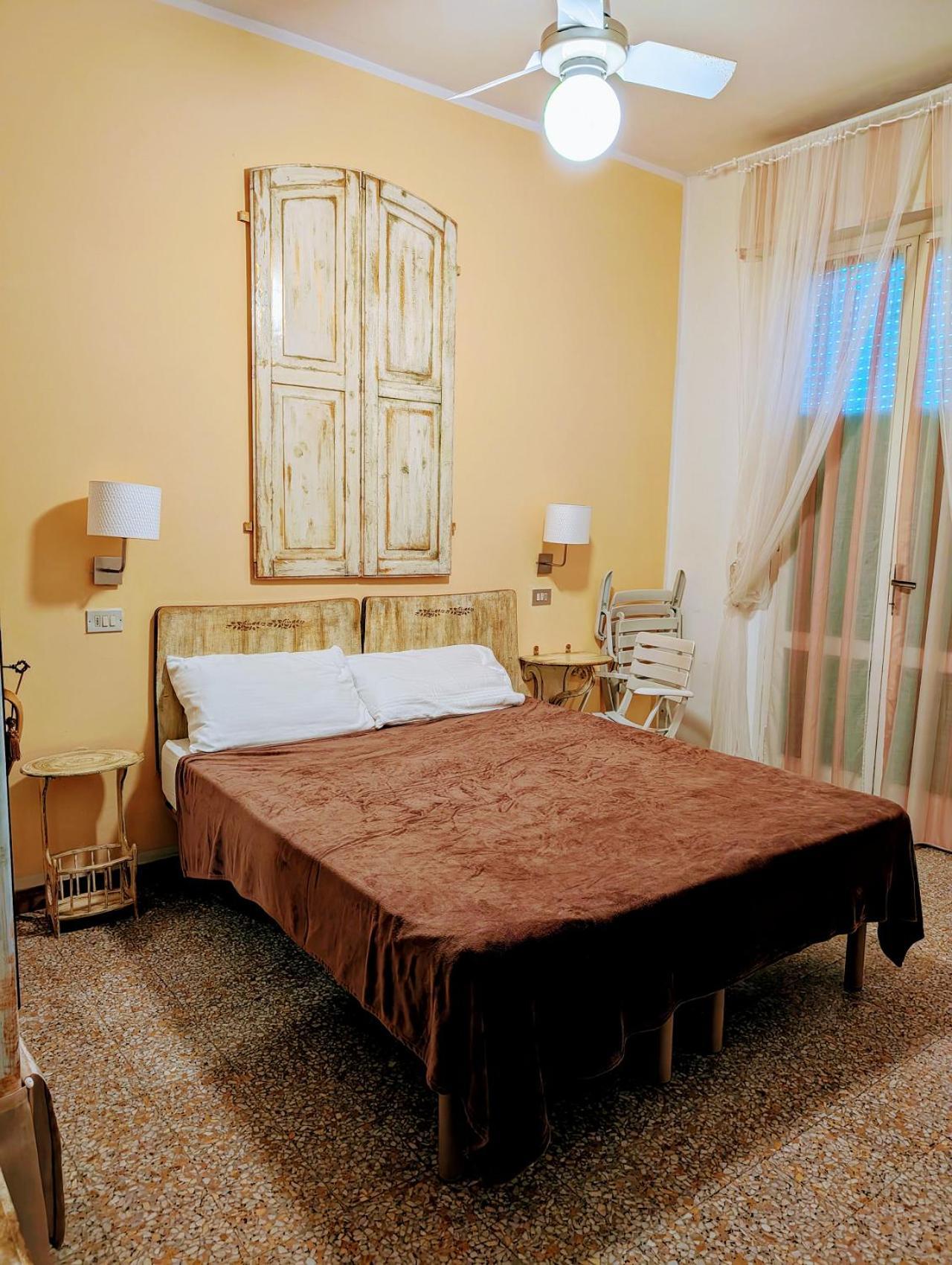 Villa Antonietta Rooms & Coffee Чезенатико Екстериор снимка